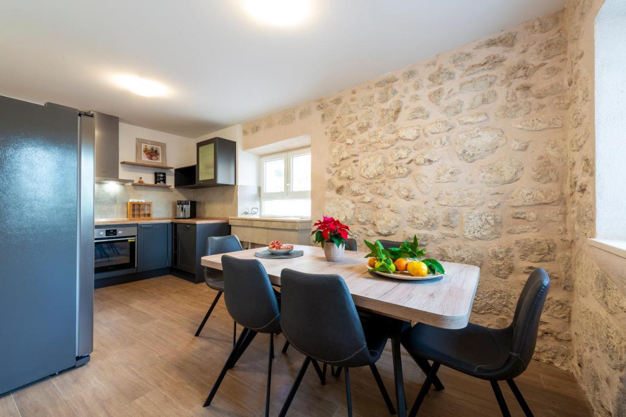 Villa Ane Celopeci Extérieur photo